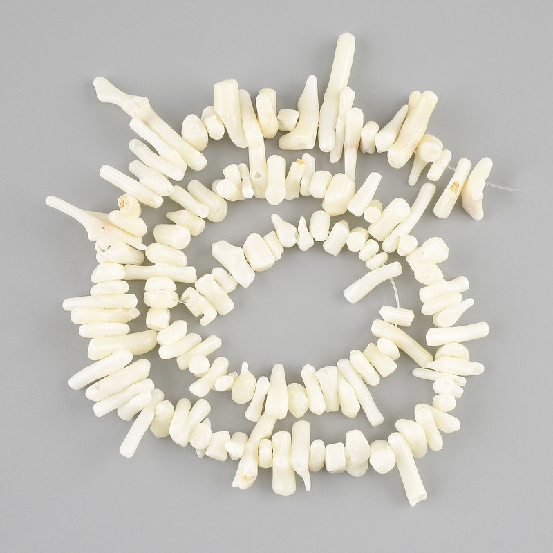 Coral beads seed/needle, diameter 5-20x2, 5-6mm +/-, length 43cm +/- on a thread