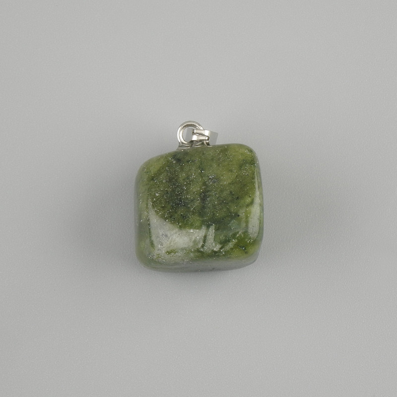 Pendant Totem Jadeite bar 14x11x11mm ±, length 23mm ± assortment of sizes