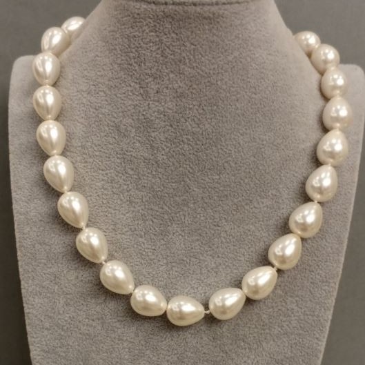 Pearl necklace Mallorca, length 44 cm ± with clasp
