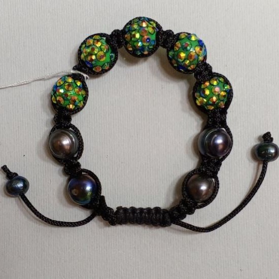 Bracelet with drawstring