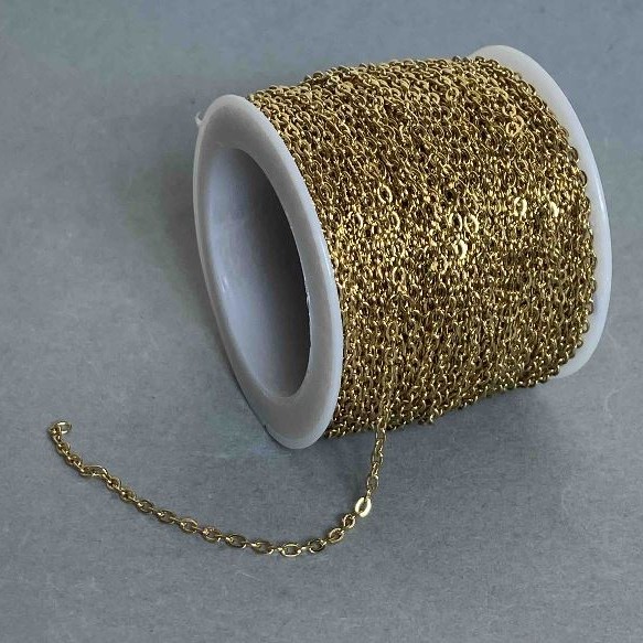 Gold-colored chain on a spool for jewelry making, thickness 2mm +- , length 18m +-