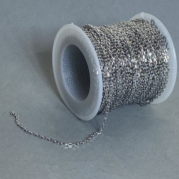 Jewelry chain on a spool fitting, thickness 1.5 mm ±, length 18 m ±, stainless metal