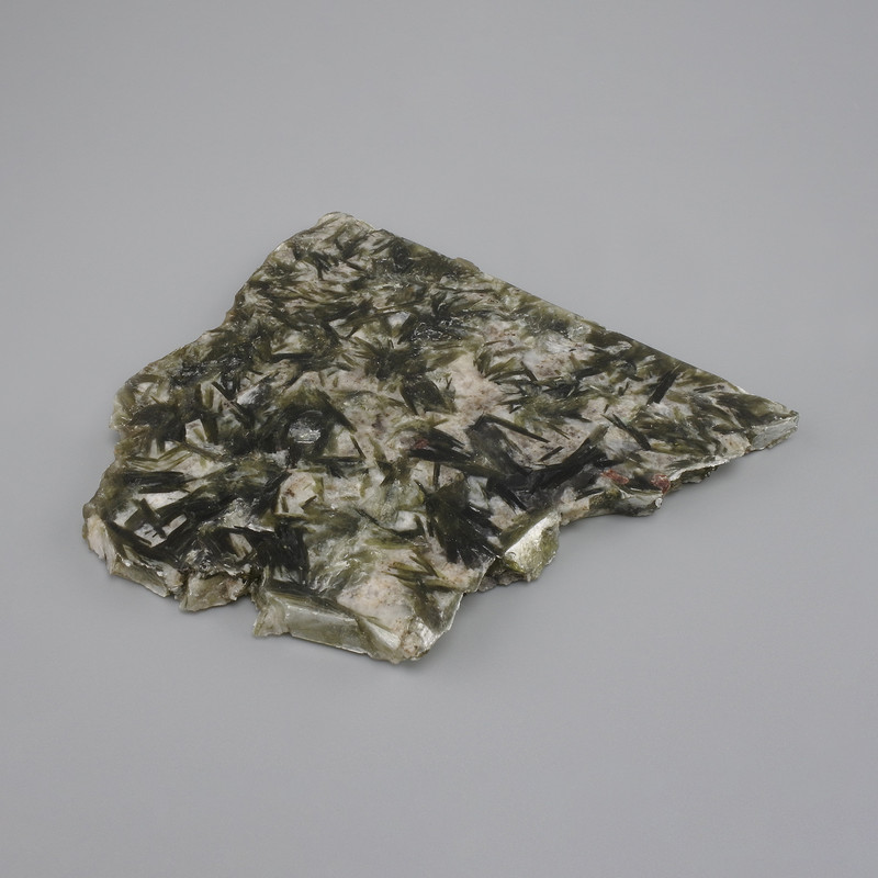 Price per 100 g! Lepidolite natural stone souvenir plate, diameter 125x105x4 mm ± assorted sizes