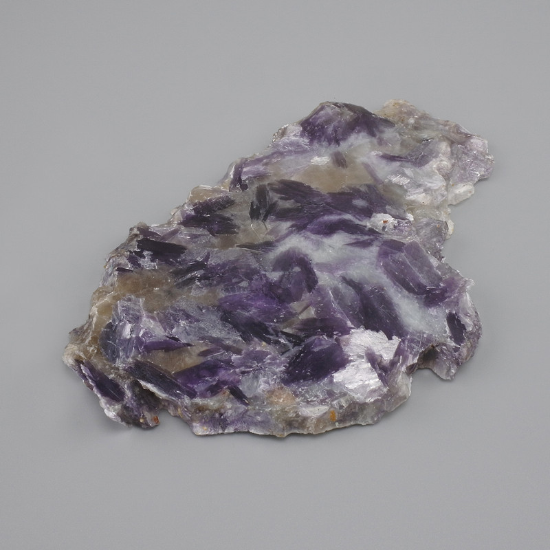 Price per 100 g! Lepidolite natural stone souvenir plate, diameter 105×73×6 mm ± assorted sizes
