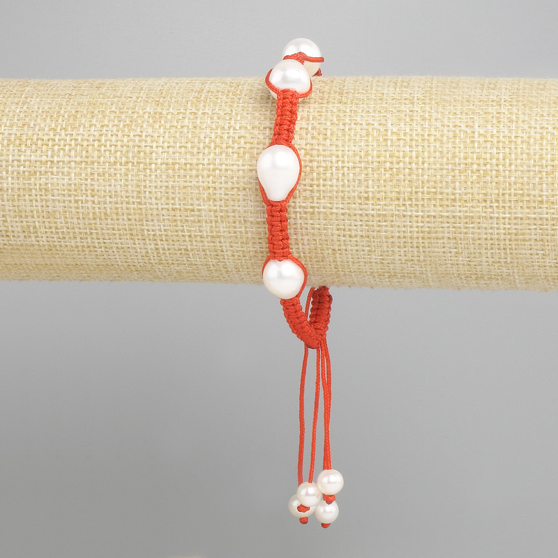 Bracelet with freshwater pearls, diameter 10x9mm +- on a drawstring