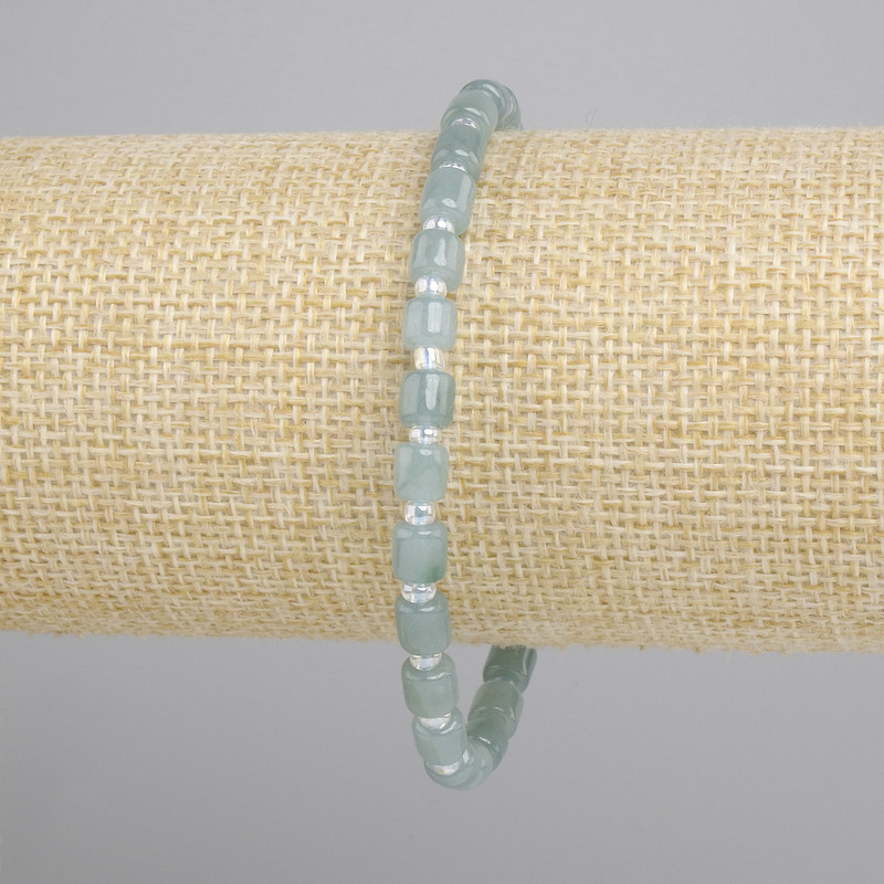 Jadeite bracelet cylinder, diameter 5x5mm+- seed beads 3mm+-, length 18cm+- stretch