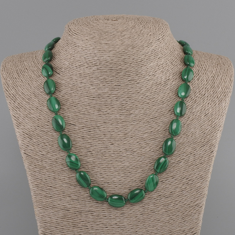 Necklace Malachite oval 14x10mm +- , length 45cm +- with clasp