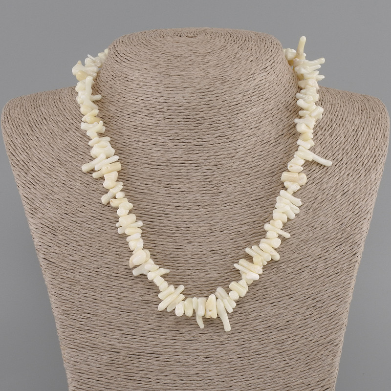 Coral necklace coral splinters needle 6-18x1-4mm+- , length 45cm+- with clasp
