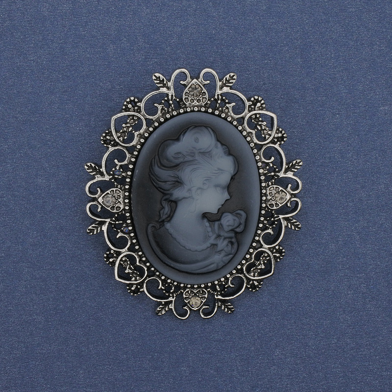 Brooch-pendant Cameo Lady, silver-tone metal, 48x44 mm +