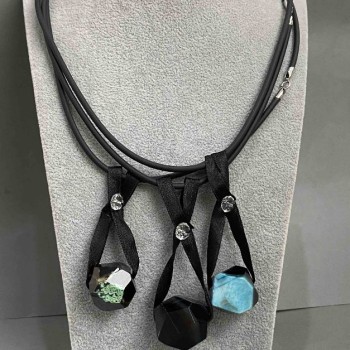 Agate pendant faceted prism on a rubber cord, length 47 cm+