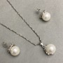 Pearl pendant set on a 40 cm chain (±) and stud earrings Mallorca