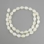 Mother-of-pearl beads leaf, diameter 12x8mm +/- , length 41cm +/- on a string