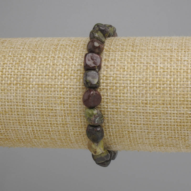 Jasper bracelet Dragon blood tumbled, diameter 6-8, 5x7-7, 5mm+- , length 18cm +- stretch