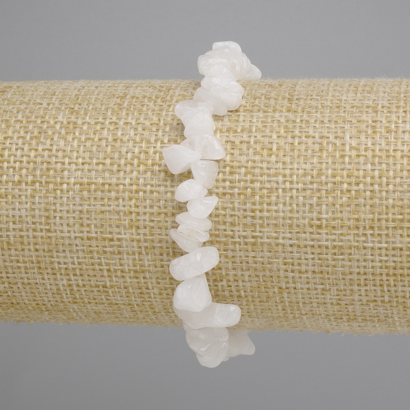 White quartz chip bracelet, diameter 6-12x4-6mm +/-, length 18cm +/- stretch