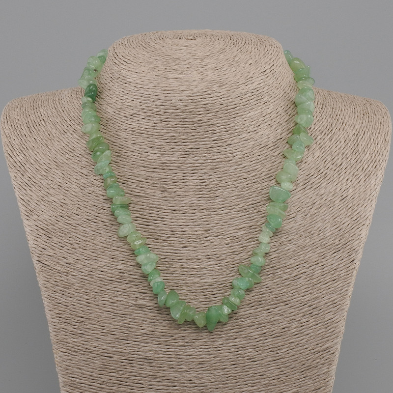 Necklace Jade chip, diameter 7-8, 5x2-6mm ±, length 45cm +5cm extension chain