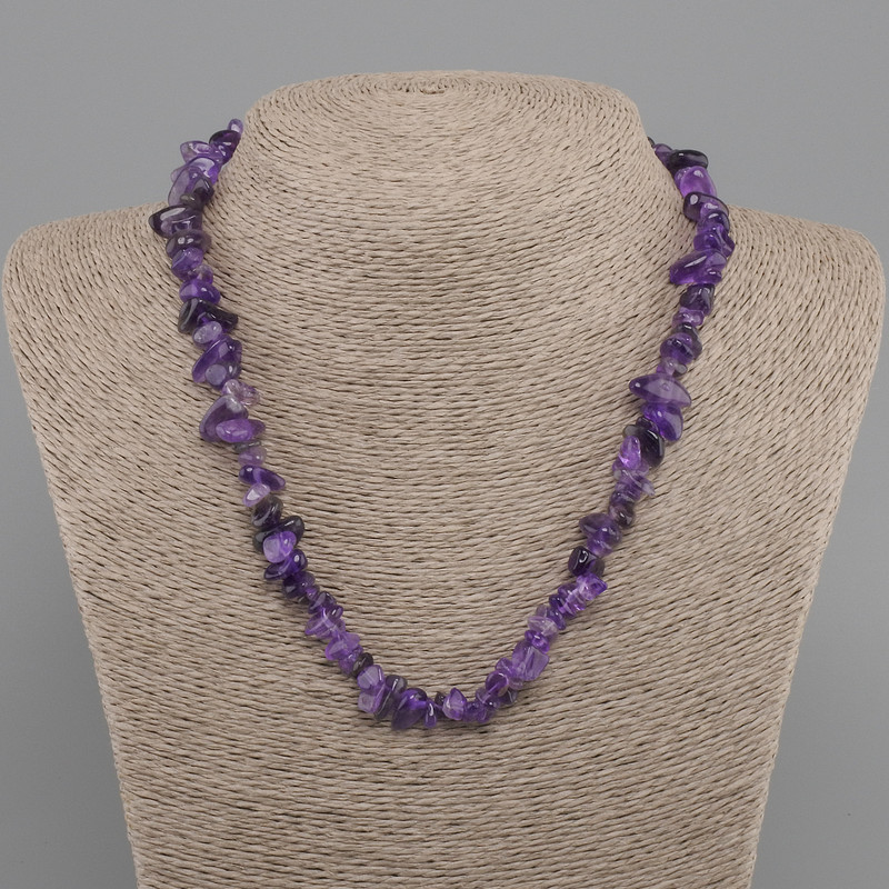 Necklace Amethyst tumbled chips, diameter 7-16x4-7mm +/-, length 45cm +5cm extension chain