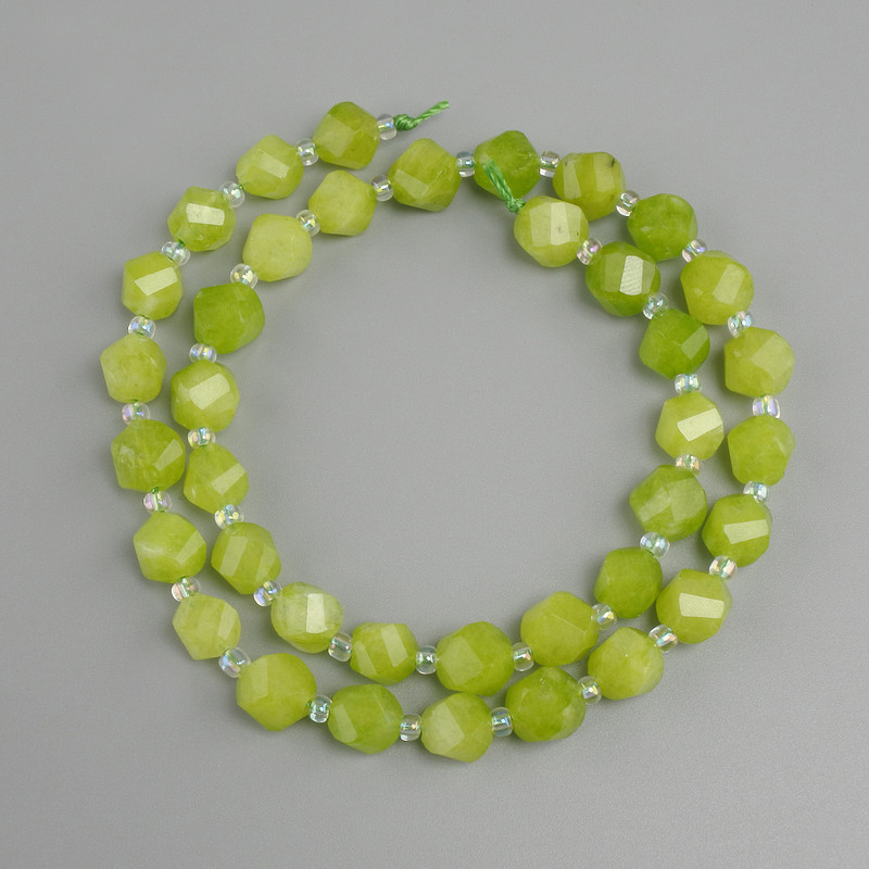 Chrysolite Olivine beads faceted rhombuses, diameter 8x7mm ± seed beads 3mm ±, length 36cm ±