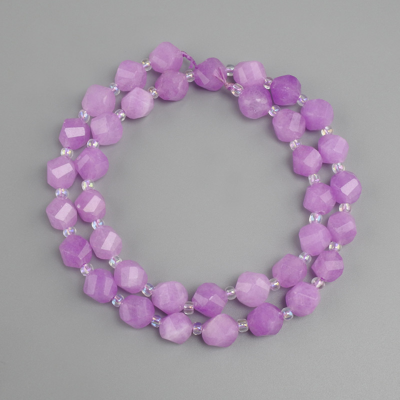 Lavender amethyst beads faceted diamond, diameter 8x7mm +- bead 3mm +- , length 37cm +-