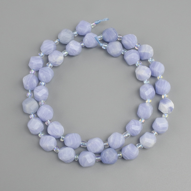 Agate beads faceted rhombus, diameter 8x7, 5mm+- seed bead 3mm+-, length 36cm+