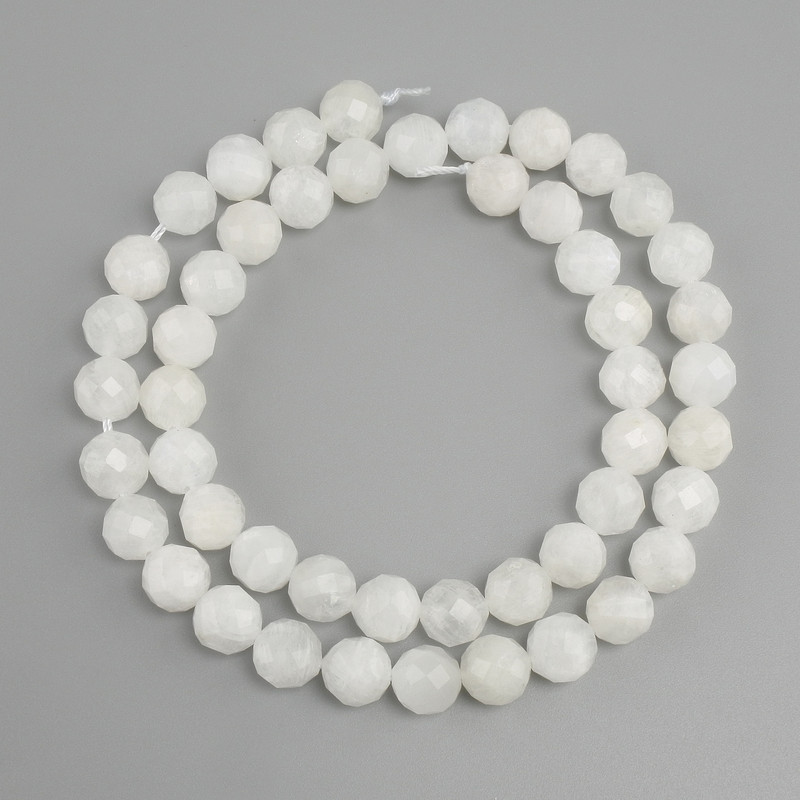 Adularia faceted beads, diameter 8mm +/-, length 39cm +/-