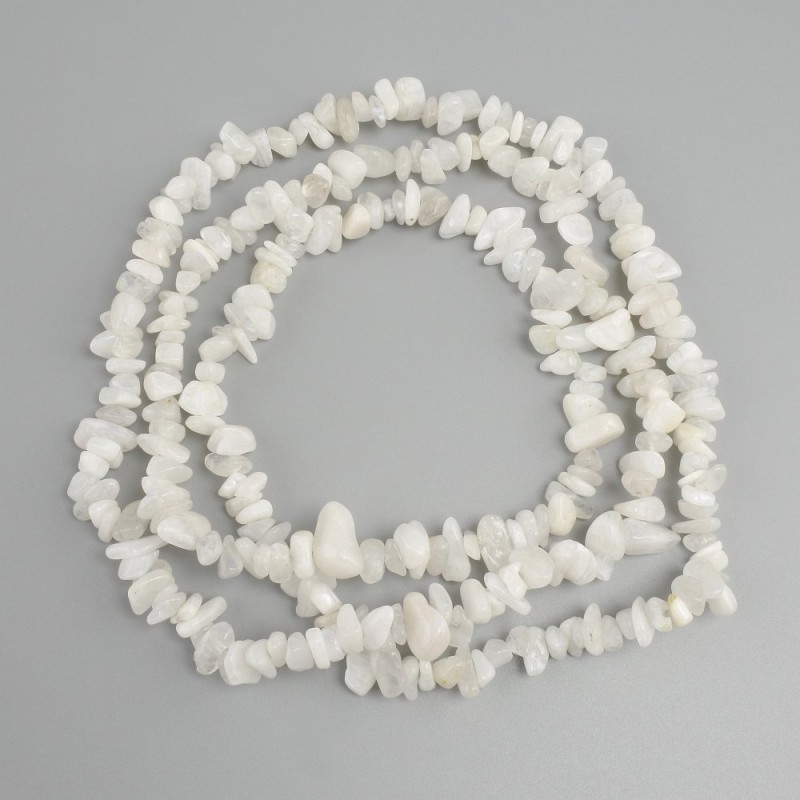 Adularia gemstone beads chips, diameter 6–8x3–6 mm +/-, length 78 mm +/- on a string