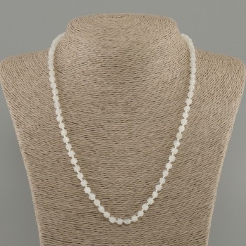 Adularia necklace faceted cube, diameter 4×4 mm +/-, length 50 cm +/-, with clasp