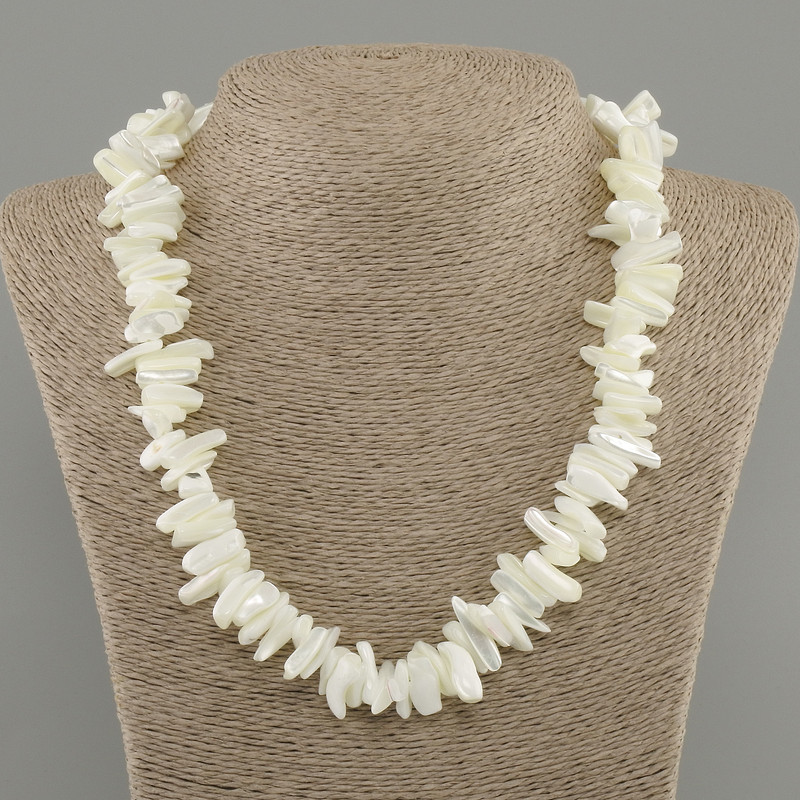 Necklace Mother-of-Pearl chip, diameter 12-18x3-6 mm +/-, length 50 cm +/- with clasp
