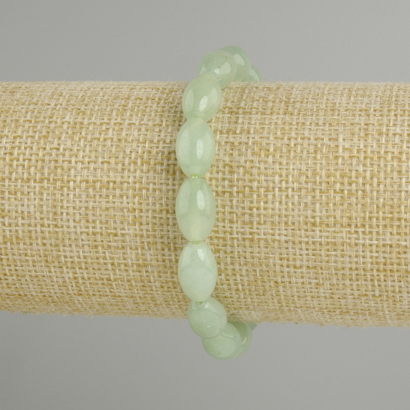 Jadeite bracelet “seed” grain, diameter 12, 5x8mm +/-, length 18cm +/- stretch