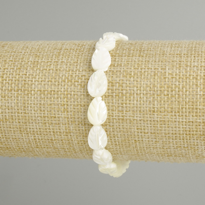 Mother-of-pearl bracelet leaf, diameter 12x8mm+-, length 18cm+- stretch