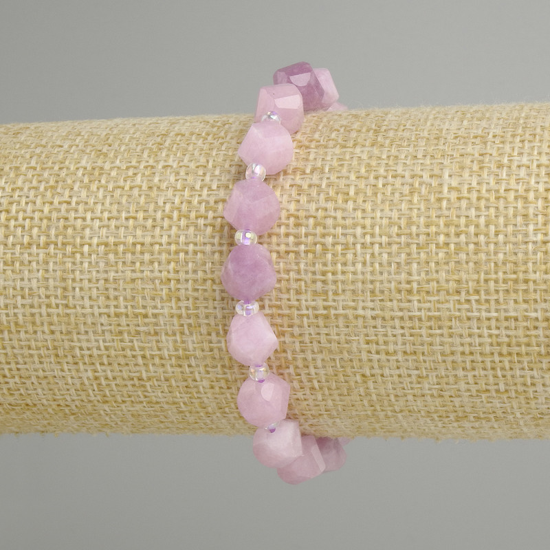 Kunzite bracelet, faceted rhombus, diameter 8×7mm ± seed beads 3mm ±, length 18cm ± stretch