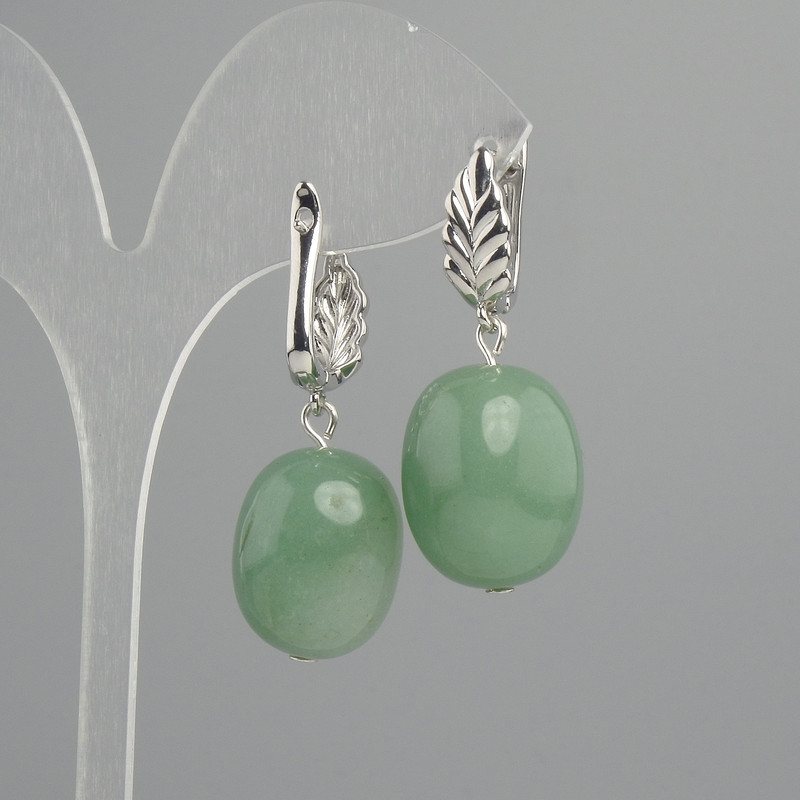 Jade earrings, tumbled 19x14mm +/-, length 40mm +/-, silver-tone metal
