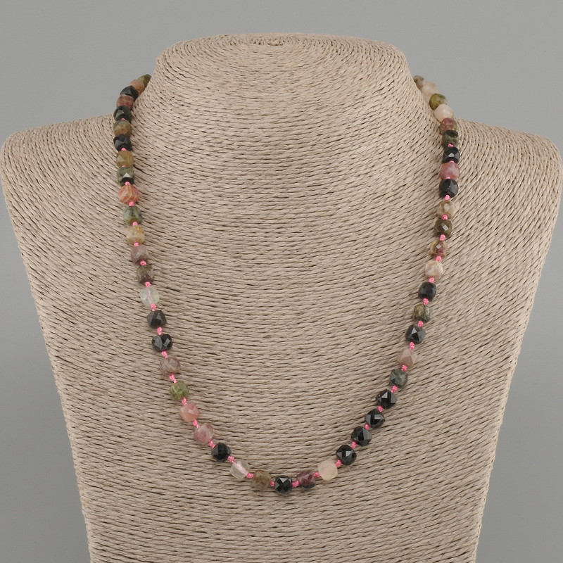 Necklace Tourmaline faceted cube, diameter 6x6mm +- , length 50mm +- with clasp
