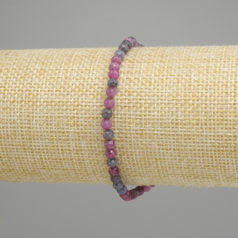 Bracelet Sapphire Ruby faceted bead, diameter 4mm +/-, length 18cm +/- stretch