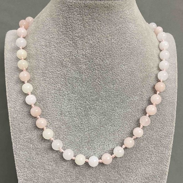 Necklace Morganite smooth round bead 8mm+-, length 45cm +- with clasp