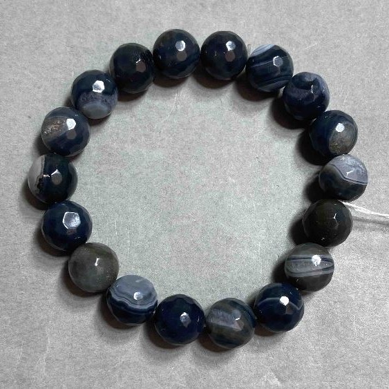 Agate bracelet faceted bead 10mm+-, length 18cm +- stretch