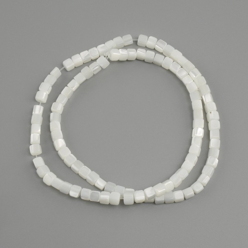 Mother-of-pearl beads cube, diameter 4×4 mm ±, length 39 cm ± on a thread