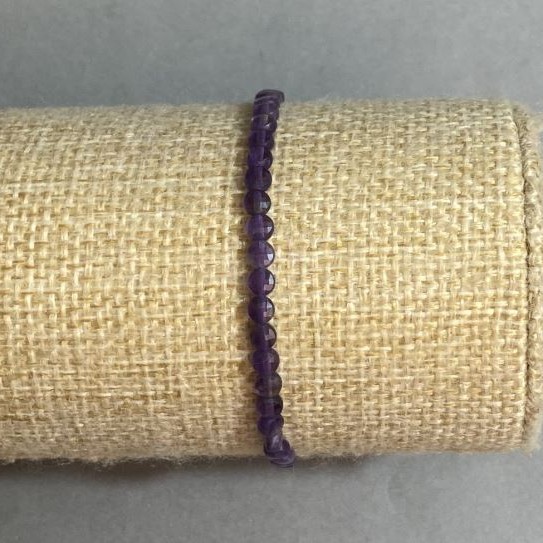 Amethyst bracelet faceted coin 4mm±, length 18cm± stretch