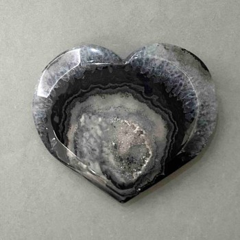 Agate heart souvenir with geode 73×62 mm ± weight 90 g