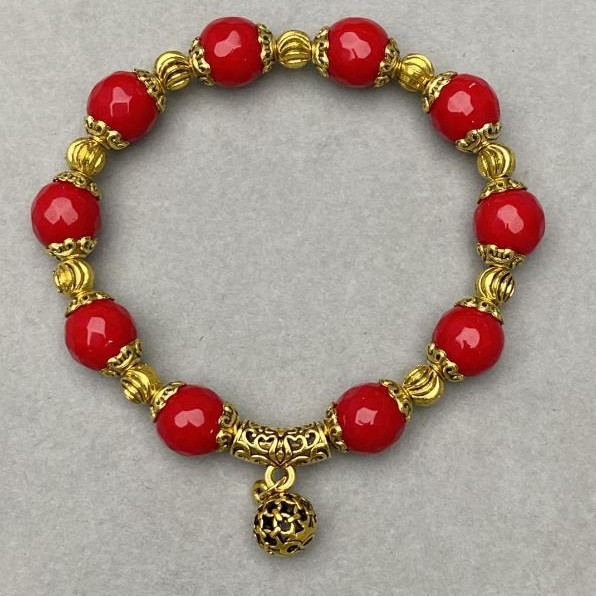 Bracelet Coral faceted bead 8mm+- with inserts, length 18cm+- stretch