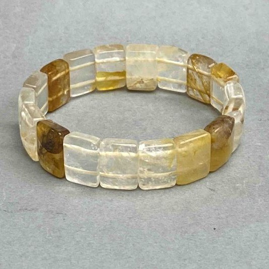 Bracelet Citrine link, diameter 15×11 mm ±, length 18 cm ± stretch