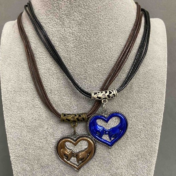Friendship pendant Hearts, 31x33 mm diameter, length 45–48 cm