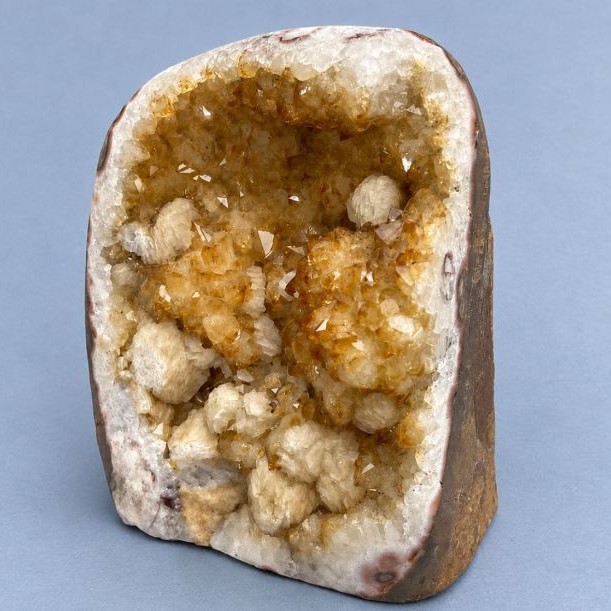 Natural quartz druzy souvenir citrine, dimensions ~106x94x72 mm+- weight 827 g