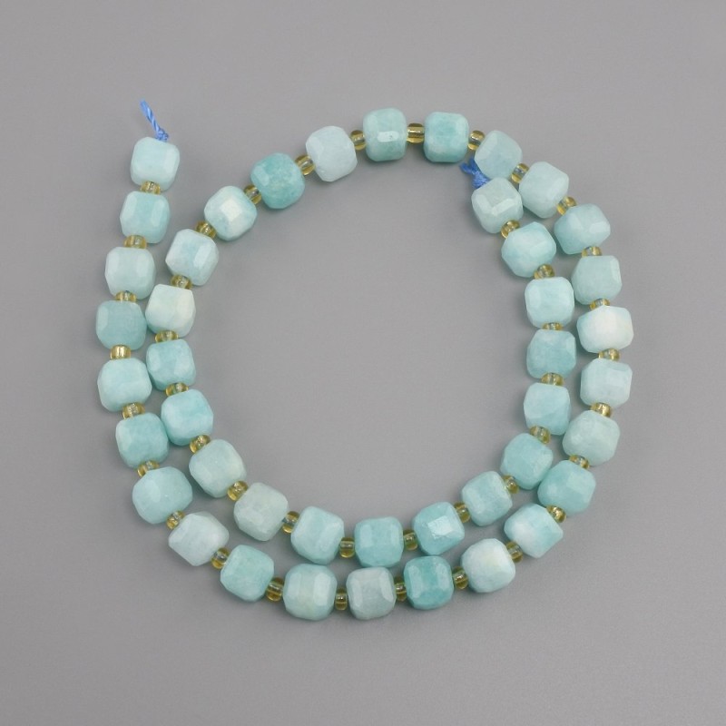 Aquamarine beads faceted cube, diameter 7x7mm+- bead 3mm+-, length 37cm+-
