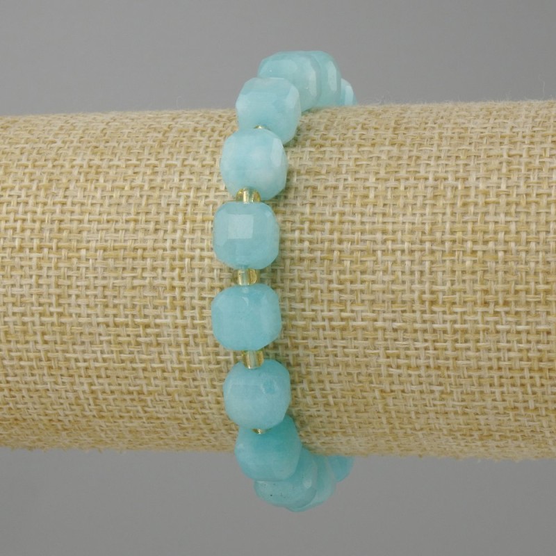 Aquamarine bracelet faceted cube, diameter 9x9mm +- beads 3mm +- , length 18cm +- stretch