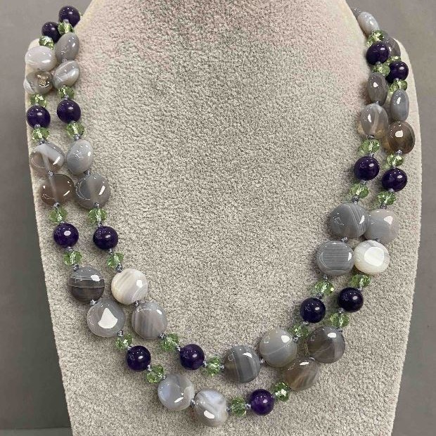 Necklace Botswana Agate coin 12mm± Amethyst smooth bead 8.5mm± length 68cm±