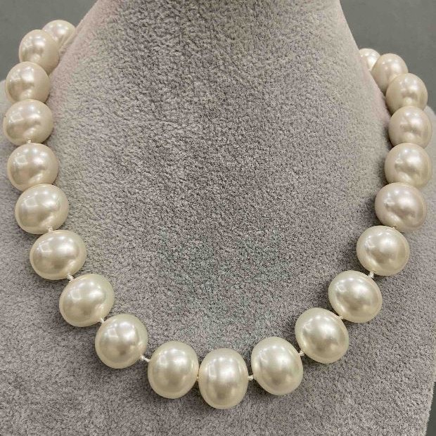 Pearl necklace Majorca pearls, length 47 cm ± with clasp
