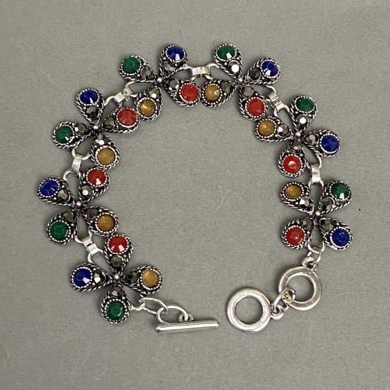 Metal bracelet with colorful crystals, link 22mm +/-, length 22-24cm +/- toggle clasp
