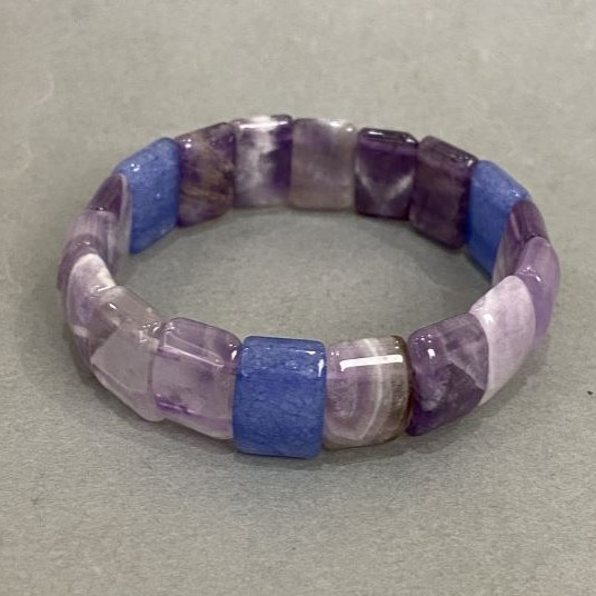Aquamarine Amethyst bracelet, strand, diameter 15x10mm +/-, length 18 cm +/-, stretch