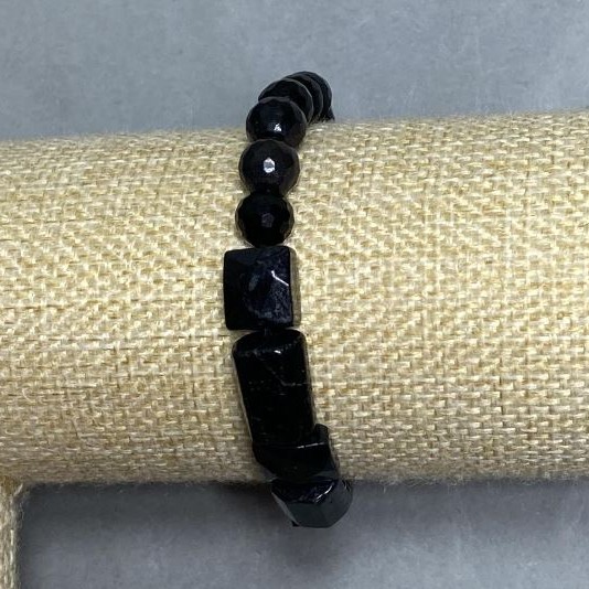 Agate bracelet faceted round bead 8mm ± Tourmaline cut 11-14x10mm ± length 18cm ± stretch