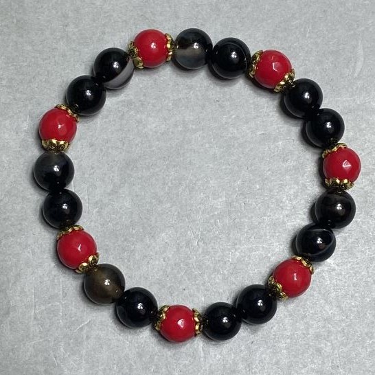 Agate bead bracelet, bead diameter 8mm +- Coral faceted bead 8mm+-, length 18cm +- stretch